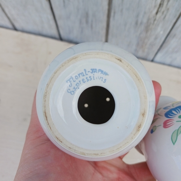 Floral Expressions By Hearthside Japan Salt & Pepper Shaker Set Pattern No Plugs - Picture 7 of 8